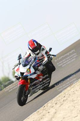 media/Sep-20-2025-TrackDaz (Sat) [[27f0cde673]]/C Group/1140am (Turn 2)/